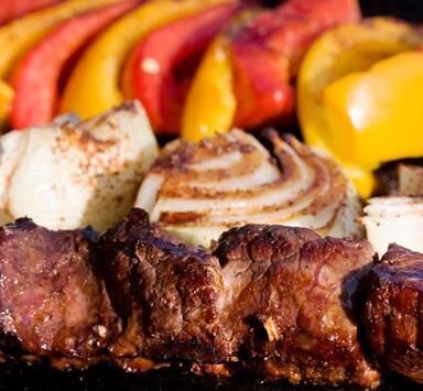 Restaurant Das Kleine Steakhaus - Saftiges Steake mit Gemüse