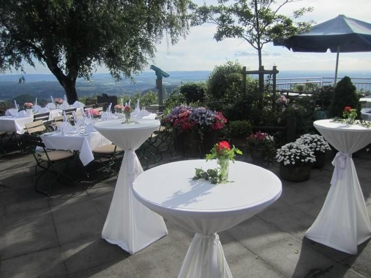 Restaurant Gasthaus auf dem Oelberg - Terrasse mit Blick
