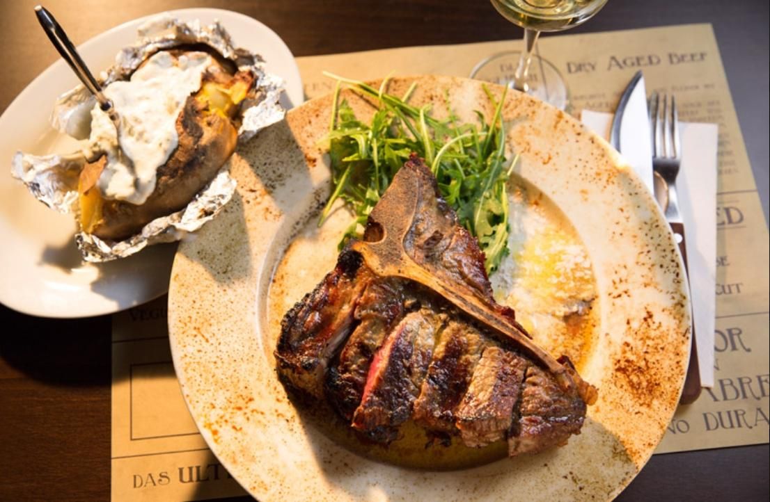 Restaurant Steakhaus Restaurant Colina - Dry Angus mit Knochen