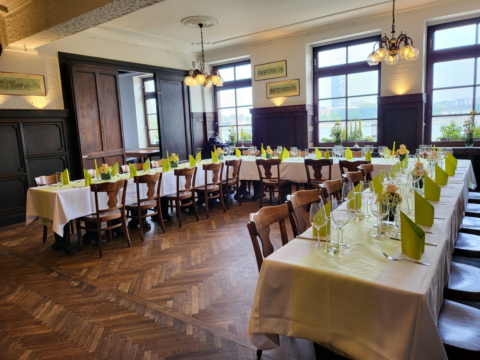 Restaurant Haxenhaus zum Rheingarten - Haxenhaus_Saalkammer