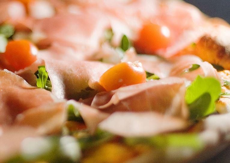 Restaurant XII Apostel - Leckere und frische Steinofenpizza